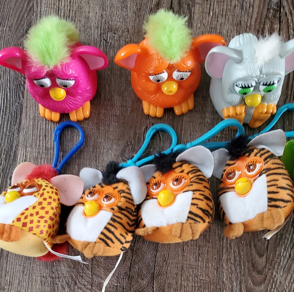 Collectabiles vintage McDonald's toys